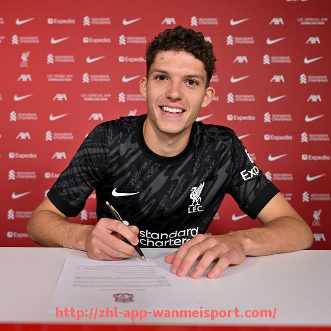 完美体育官方入口-法甲联赛中球员的最佳表现及其成就